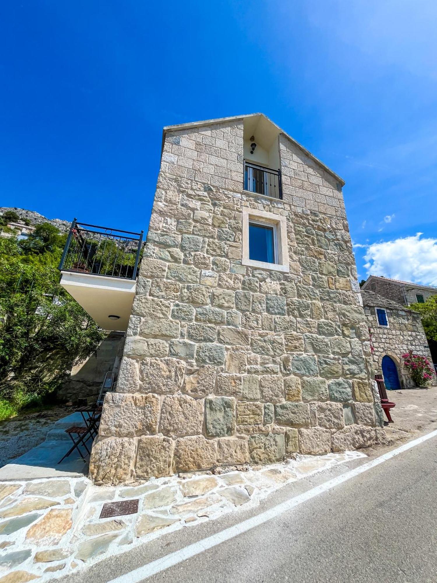 Old Stone House Klaric Apartment เบรลา ภายนอก รูปภาพ